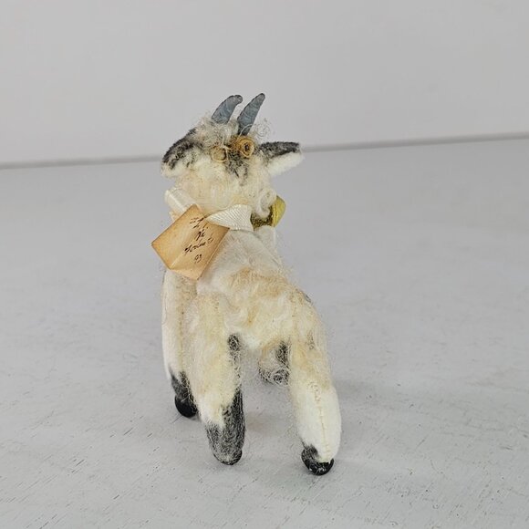 Vintage Articulated Goat Figurine Bow Flower Black White Realistic Mohair Felt - Picture 7 of 8